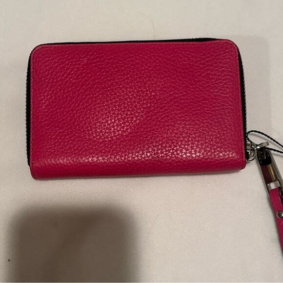 NWT Marc Jacobs hot pink wristlet wallet - Picture 7 of 7
